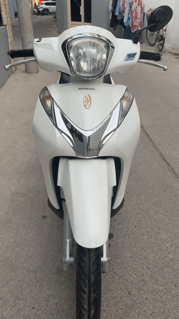 Honda SH Mode 2017 Trắng 28 ngàn km. Mua bán Xe máy tại Quận 7 Tp Hồ Chí Minh được đăng bởi Gia Bảo  hình 1