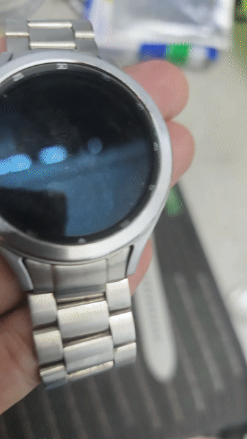 Samsung Galaxy Watch 4 Bạc Kim loại. Mua bán Thiết bị đeo thông minh tại Quận 6 Tp Hồ Chí Minh được đăng bởi Hoàng hình 1
