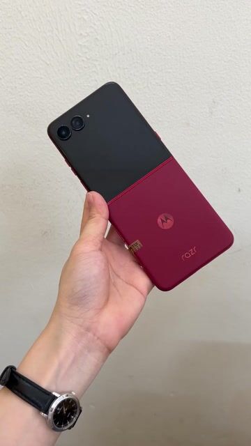 Motorola Razr 60 Ultra ( Razr 2025 Ultra ) 16/512G. Mua bán Điện thoại tại Quận 11 Tp Hồ Chí Minh được đăng bởi Thành Đạt Quận 11 hình 1