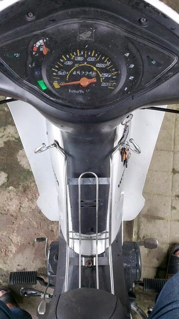 Xe máy Honda Wave màu trắng, số sàn. Mua bán Xe máy tại Thị xã Cai Lậy Tiền Giang được đăng bởi Nguyễn Thế anh hình 1