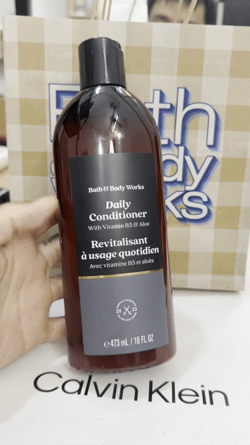 Dầu xả Bath & Body Works Daily Conditioner. Mua bán Phụ kiện thời trang khác tại Quận 3 Tp Hồ Chí Minh được đăng bởi Võ Lực hình 1