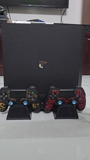 Máy chơi game Sony PS4 Pro 1TB đã hát bằng đĩa. Mua bán Thiết bị chơi game tại Quận Bắc Từ Liêm Hà Nội được đăng bởi Mr Simple hình 1
