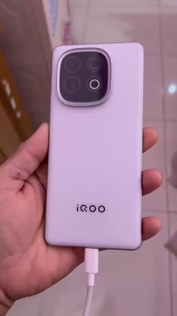 iQOO Z10 Turbo Plus cần đổi qua dòng chụp hình. Mua bán Điện thoại tại Quận Thanh Khê Đà Nẵng được đăng bởi Phan Việt hình 1