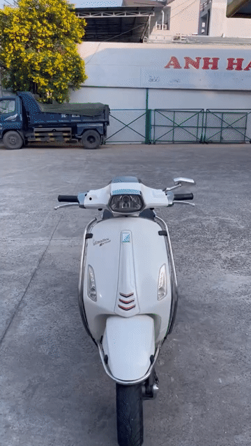Piaggio Vespa Sprint Trắng biển tp chính chủ. Mua bán Xe máy tại Quận Bình Thạnh Tp Hồ Chí Minh được đăng bởi văn vũ hình 1