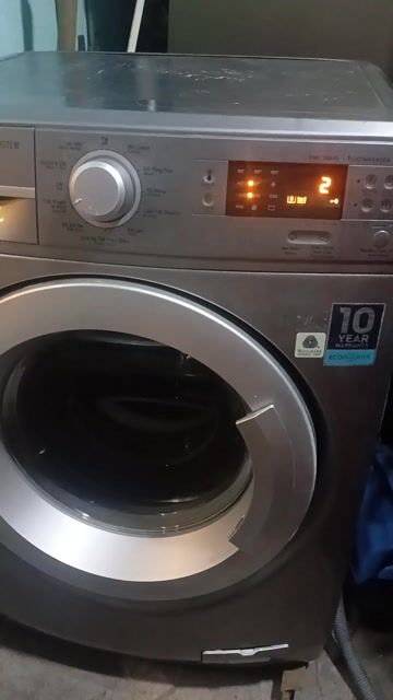 Máy giặt Electrolux 8kg Inverter . Mua bán Máy giặt tại Quận 12 Tp Hồ Chí Minh được đăng bởi Thành Trực hình 1