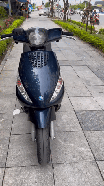 Piaggio Zip Xanh đậm Xe tay ga máy zin 2015. Mua bán Xe máy tại Quận Nam Từ Liêm Hà Nội được đăng bởi Minh Minh hình 1