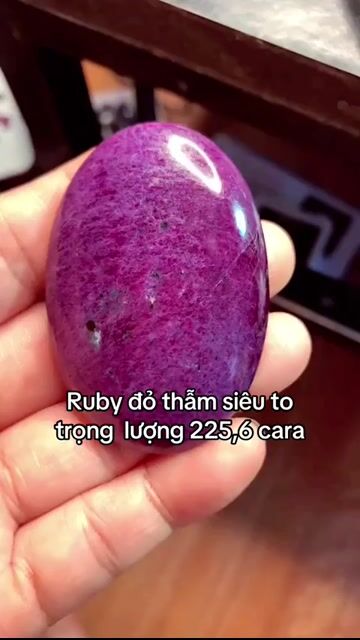 Đá quý Ruby tự nhiên 225.6 carat. Mua bán Đồ sưu tầm, đồ cổ tại Quận Gò Vấp Tp Hồ Chí Minh được đăng bởi Daquytuanngoc12 hình 1