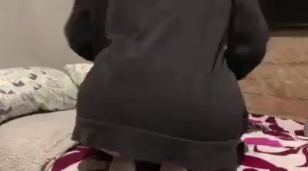 Model - Cat deepthroat