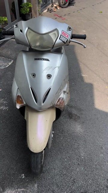 Honda SCR 2008 Bạc. Mua bán Xe máy tại Quận 12 Tp Hồ Chí Minh được đăng bởi Hoàng Phúc  hình 1