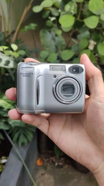 Máy ảnh Nikon Coolpix E5600 Bạc. Mua bán Máy ảnh, Máy quay tại Thành phố Biên Hòa Đồng Nai được đăng bởi Ngọc Tiến hình 1