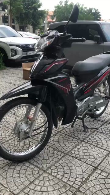 Xe số wave blade 2018 màu đen xe giữ gìn tốt 95%. Mua bán Xe máy tại Quận Hà Đông Hà Nội được đăng bởi Thiên Long hình 1