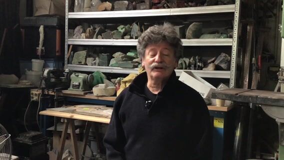 Glypticien : l'art gravé dans la pierre