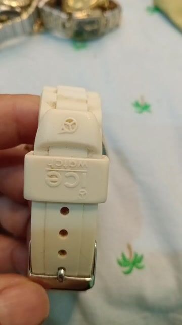 Đồng hồ Ice Watch Unisex Trắng. Mua bán Đồng hồ tại Thành phố Bà Rịa Bà Rịa - Vũng Tàu được đăng bởi Năm phong hình 1