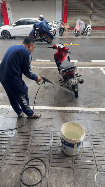 máy xịt nước cao áp lutian 1400w. Mua bán Thiết bị vệ sinh, nhà tắm tại Thành phố Huế Thừa Thiên Huế được đăng bởi Tan Hoang hình 1