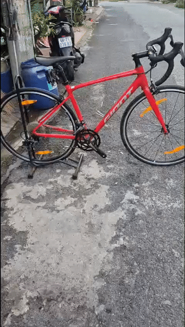 Xe đạp đua Giant Contend 3 Đỏ size M. Mua bán Xe đạp tại Huyện Hóc Môn Tp Hồ Chí Minh được đăng bởi mr phát hình 1