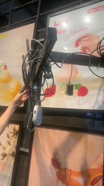 Giá treo tivi xoay vuông góc 90 độ (43-80 inch). Mua bán Phụ kiện (Màn hình, Chuột...) tại Quận 6 Tp Hồ Chí Minh được đăng bởi Phi hình 1