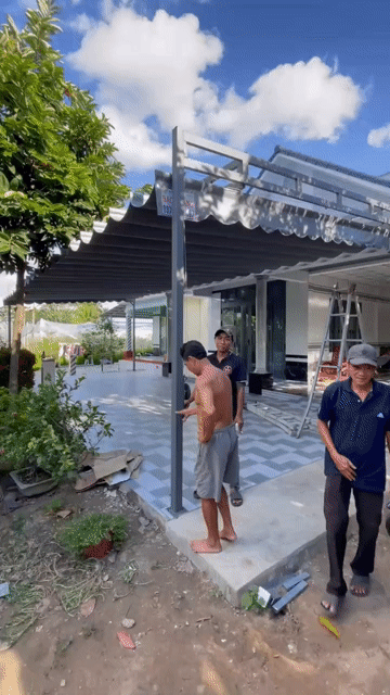Dịch vụ thi công lắp đặt mái xếp Cần Thơ. Dịch vụ nhà cửa khác tại Quận Ninh Kiều Cần Thơ được đăng bởi Mái Hiên Bạch Đằng hình 1
