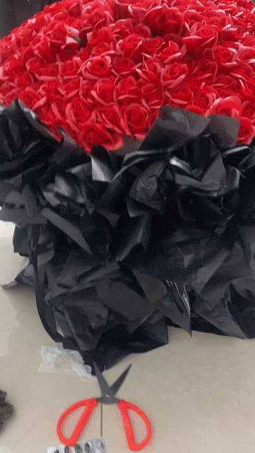 Cả đoá Hoa hồng sáp Đỏ cao cấp quà tặng. Mua bán Cây cảnh, đồ trang trí tại Huyện Thanh Trì Hà Nội được đăng bởi Nguyễn Trung Kiên  hình 1