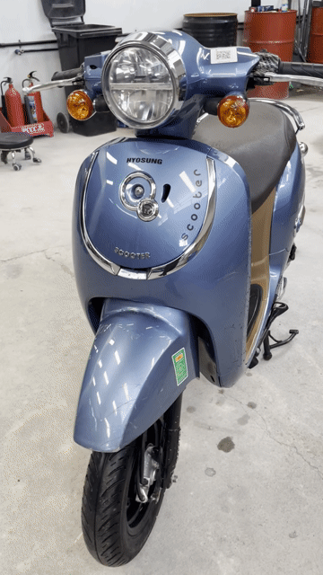 Xe 50cc HyosungHSV2 2023 Odo 5K6 km Không Cần Bằng. Mua bán Xe máy tại Quận Gò Vấp Tp Hồ Chí Minh được đăng bởi iMotorbike Khương Phan hình 1