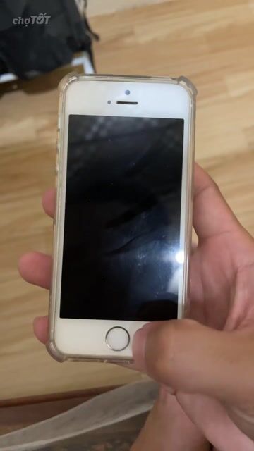 Apple iPhone 5s Trắng Dính iCloud, hỏng cảm sau. Mua bán Điện thoại tại Huyện Điện Biên Đông Điện Biên được đăng bởi Sơn Lầu hình 1