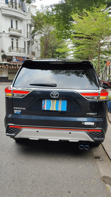 Toyota Innova Cross Hybrid 2024 25100 km xanh Đen. Mua bán Ô tô tại Quận Gò Vấp Tp Hồ Chí Minh được đăng bởi Lê tuấn hình 1