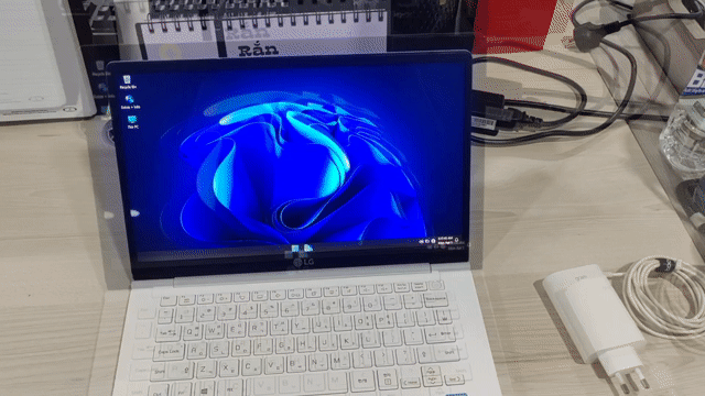 LG Gram 14Z980 i5-8250U 14 inch 8GB/128GB. Mua bán Laptop tại Thành phố Biên Hòa Đồng Nai được đăng bởi MrTrần hình 1