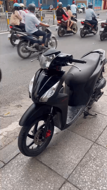 Honda Vision 2017 Đen đỏ Đã sử dụng. Mua bán Xe máy tại Quận Tân Phú Tp Hồ Chí Minh được đăng bởi Tuanduy hình 1
