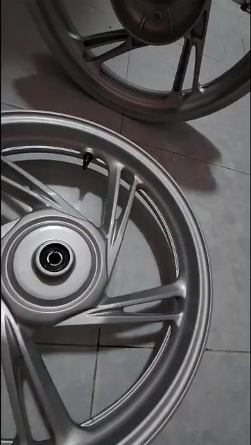 Mâm xe Honda SH 2022 ABS Bạc. Mua bán Phụ tùng xe tại Quận Tân Phú Tp Hồ Chí Minh được đăng bởi Lương Gia Thắng hình 1