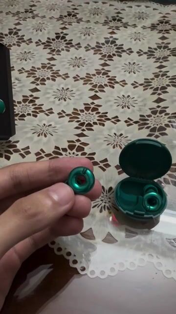Nút bịt tai Loop Switch 2 Emerald. Mua bán Phụ kiện thời trang khác tại Quận Sơn Trà Đà Nẵng được đăng bởi Phú Nguyễn hình 1