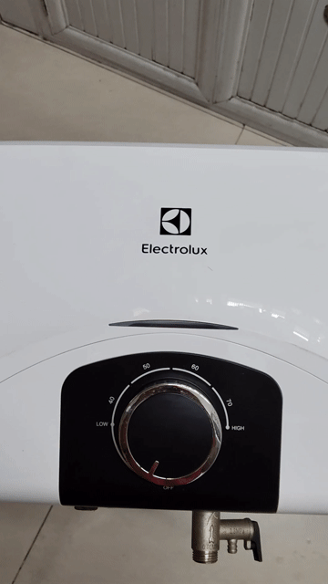 Thanh lý nhanh máy nước nóng gián tiếp Electrolux . Mua bán Thiết bị vệ sinh, nhà tắm tại Quận 5 Tp Hồ Chí Minh được đăng bởi Drap Gối Nệm SAN SAN hình 1