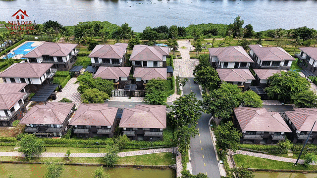 Mua bán Nhà ở Khu đô thị Waterpoint Huyện Bến Lức Long An diện tích 262 m² giá 10,5 tỷ
