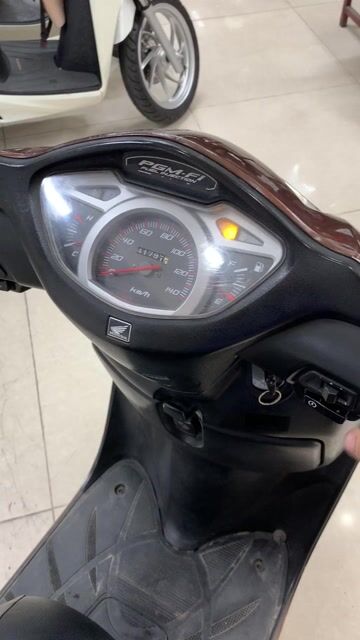 Lead 2012 chính chủ kí biển SàiGòn. Mua bán Xe máy tại Quận Phú Nhuận Tp Hồ Chí Minh được đăng bởi Cungsport hình 1