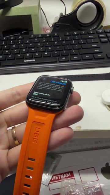 Apple Watch Series 5 44mm Nhôm hơi trầy. Mua bán Thiết bị đeo thông minh tại Quận 1 Tp Hồ Chí Minh được đăng bởi Bùi Nguyễn Gia Mẫn hình 1
