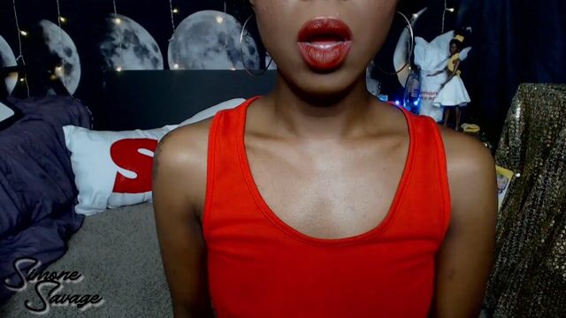 Model - Simone Savage footworship