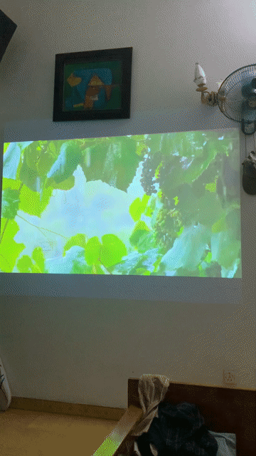 Máy chiếu Panasonic xem bóng đá cả màn nhé. Mua bán Đồ dùng văn phòng tại Quận Tây Hồ Hà Nội được đăng bởi samvtv hình 1