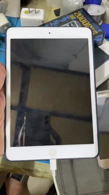 Apple iPad mini 1 Trắng. Mua bán Máy tính bảng tại Quận Tân Bình Tp Hồ Chí Minh được đăng bởi Đạt Thành hình 1