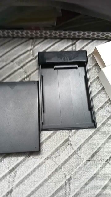 Hộp đựng ổ cứng UGREEN (Sata). Mua bán Phụ kiện (Màn hình, Chuột...) tại Huyện Cần Giuộc Long An được đăng bởi Vũ Quốc Dương hình 1