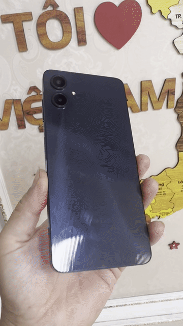 Samsung A06-Bộ nhớ 128GB/Pin 5000 Zin. Mua bán Điện thoại tại Quận Long Biên Hà Nội được đăng bởi ADAYROI ĐIỆN THOẠI RUBY  hình 1