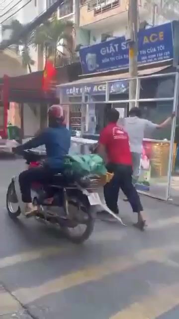 Chuyển nhà chỉ từ 399k-999k. Dịch vụ chuyển nhà tại Quận Bình Tân Tp Hồ Chí Minh được đăng bởi Cường hình 1