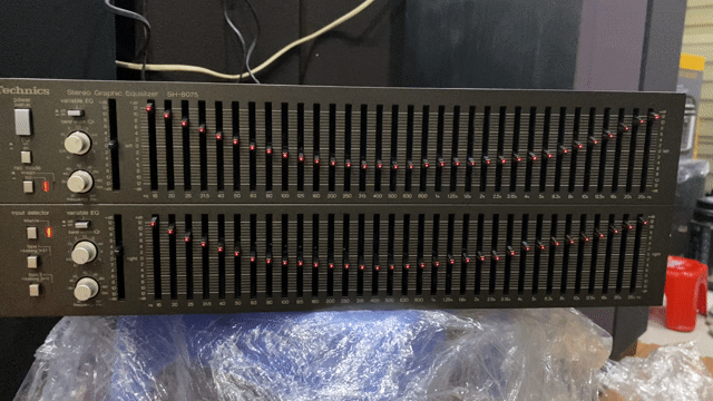 Equalizer - Technics - SH - 8075. Mua bán Tivi, Âm thanh tại Quận Bắc Từ Liêm Hà Nội được đăng bởi Nguyễn Hoàng Anh hình 1