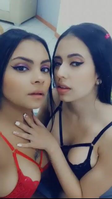 Model - ANTONELLA AND GABY couple