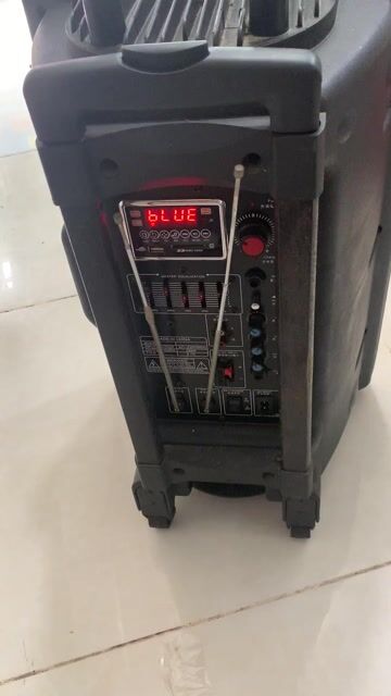 Loa kéo Bluetooth FM Đen. Mua bán Tivi, Âm thanh tại Quận Bắc Từ Liêm Hà Nội được đăng bởi Hải gọi vào việc ạ hình 1