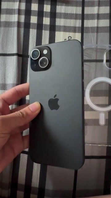 gl hoặc bán 15plus bản khay sim 256gb zin đét. Mua bán Điện thoại tại Quận Hoàng Mai Hà Nội được đăng bởi Ngọc Sơn hình 1