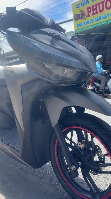 HONDA VARIO 150 BIỂN SỐ VĨNH LONG XE CHÍNH CHỦ. Mua bán Xe máy tại Huyện Trà Ôn Vĩnh Long được đăng bởi Cửa hàng xe Phương Linh hình 1