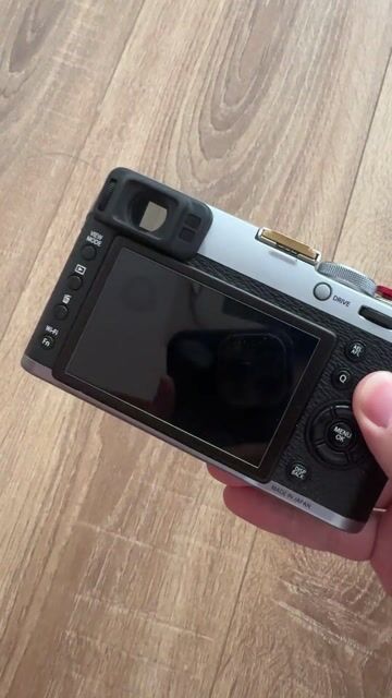 Máy ảnh Fujifilm X100T Bạc Đen. Mua bán Máy ảnh, Máy quay tại Quận 7 Tp Hồ Chí Minh được đăng bởi 10-Lê Công Danh hình 1