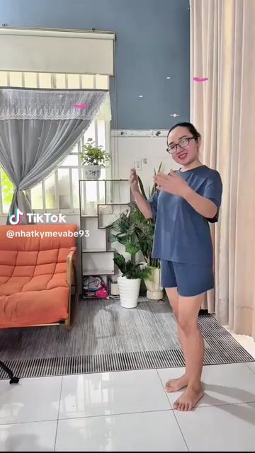 bàn thay tã cho bé. Mua bán Mẹ và bé tại Thành phố Hạ Long Quảng Ninh được đăng bởi Phương Anh hình 1