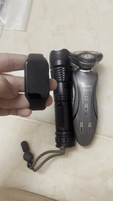Đồng hồ redmi đèn pin usa dao cạo philips để tủ. Mua bán Thiết bị đeo thông minh tại Quận Tân Phú Tp Hồ Chí Minh được đăng bởi Trương Hiệp hình 1