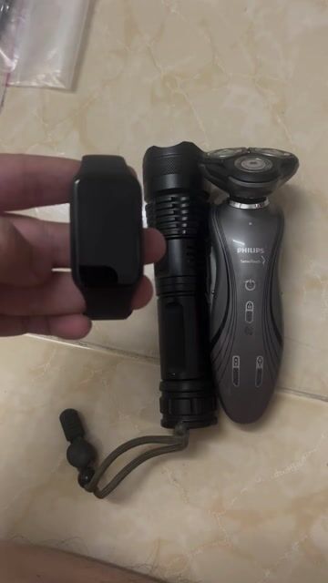 Đồng hồ redmi đèn pin usa dao cạo philips để tủ. Mua bán Thiết bị đeo thông minh tại Quận Tân Phú Tp Hồ Chí Minh được đăng bởi Trương Hiệp hình 1