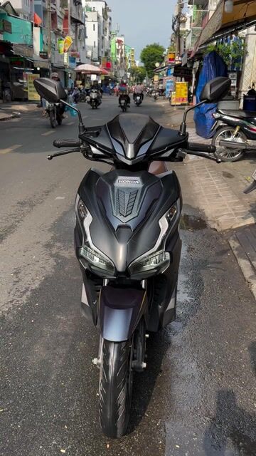 Honda Air Blade 160 chính chủ.. Mua bán Xe máy tại Quận 10 Tp Hồ Chí Minh được đăng bởi Khánh Liêm hình 1