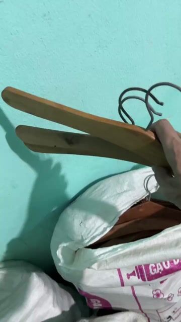 Móc treo quần áo Gỗ Nâu. Mua bán Nội thất, đồ gia dụng khác tại Quận Ngũ Hành Sơn Đà Nẵng được đăng bởi Cô Trương hình 1